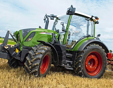 Quinn-Ag-Fendt-300-Vario-Tractor